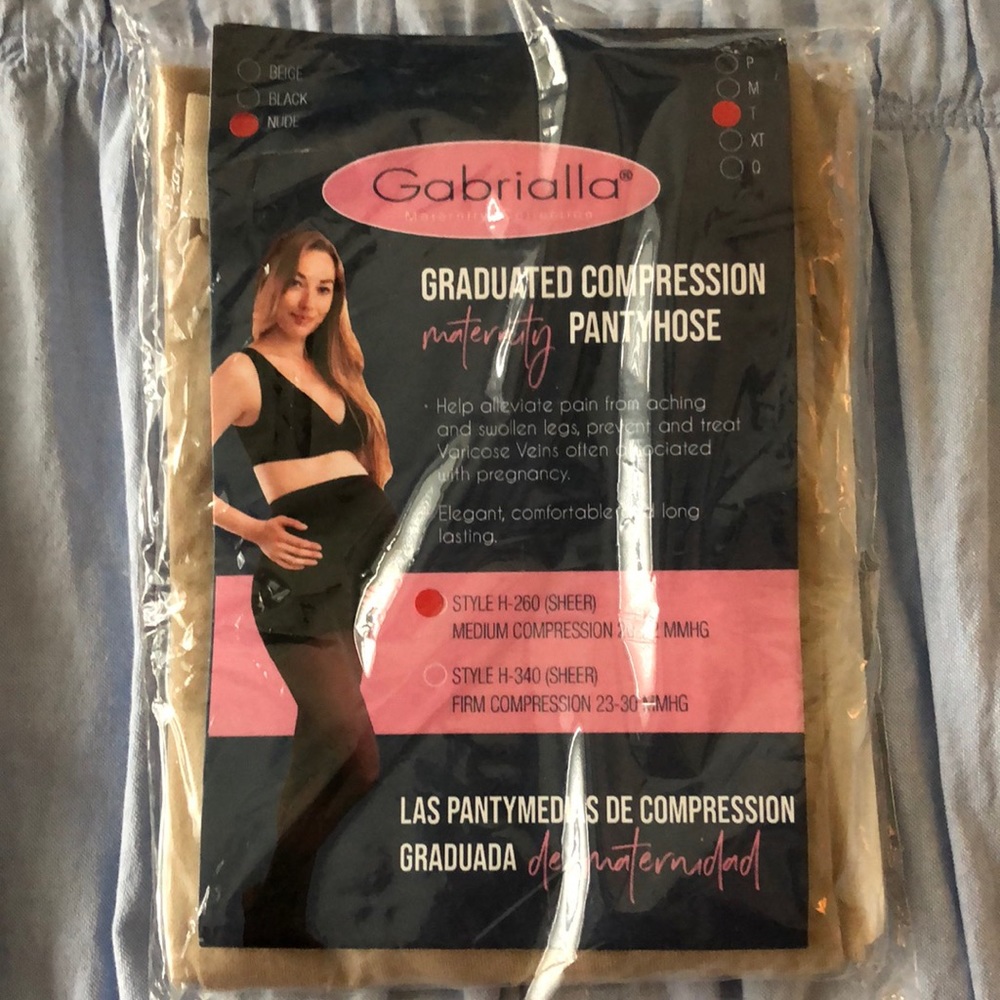 Maternity graduated compression pantyhose